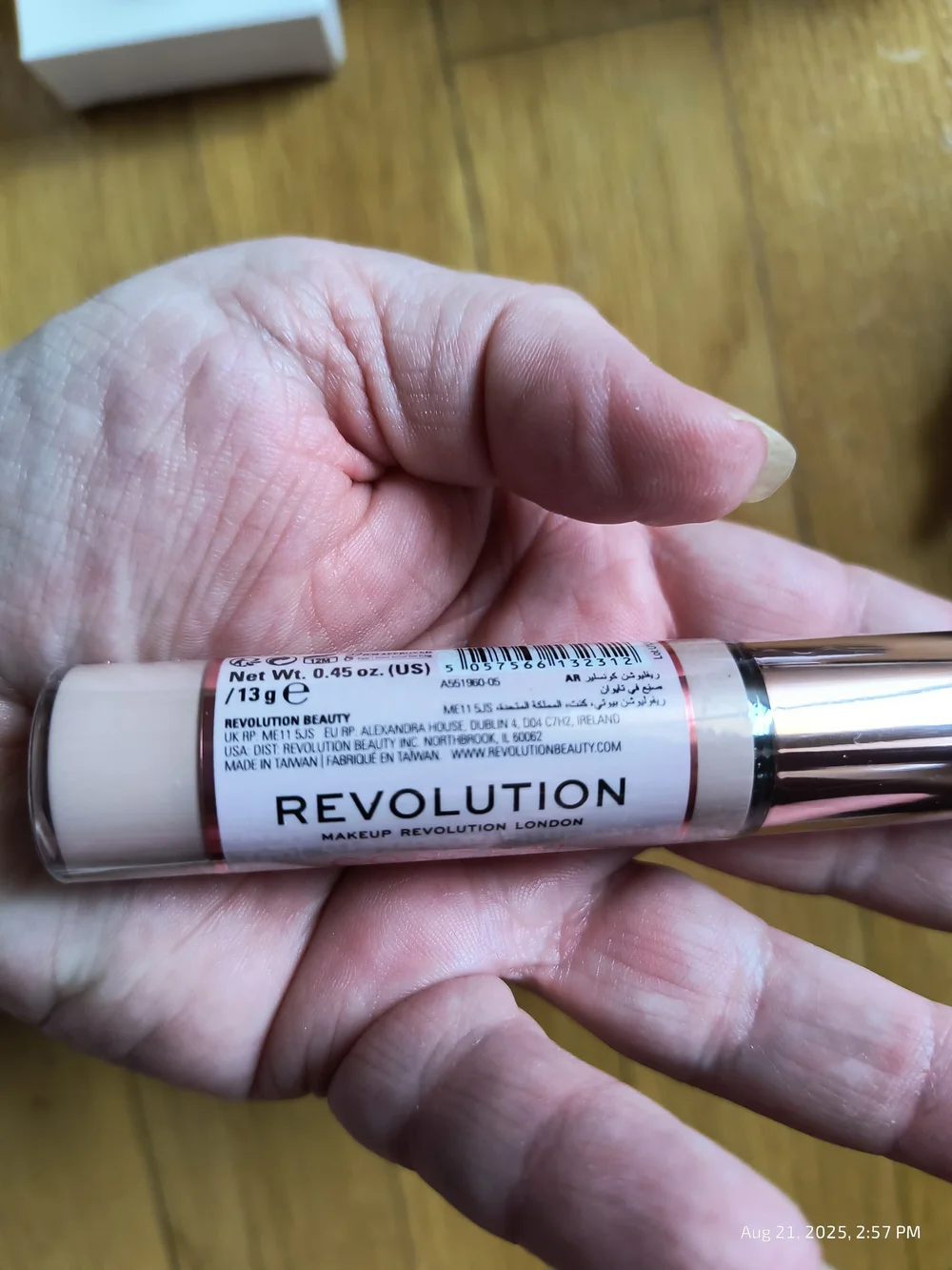 Revolution Conceal & Hydrate Concealer in Natural Beige (C4) Three Pack